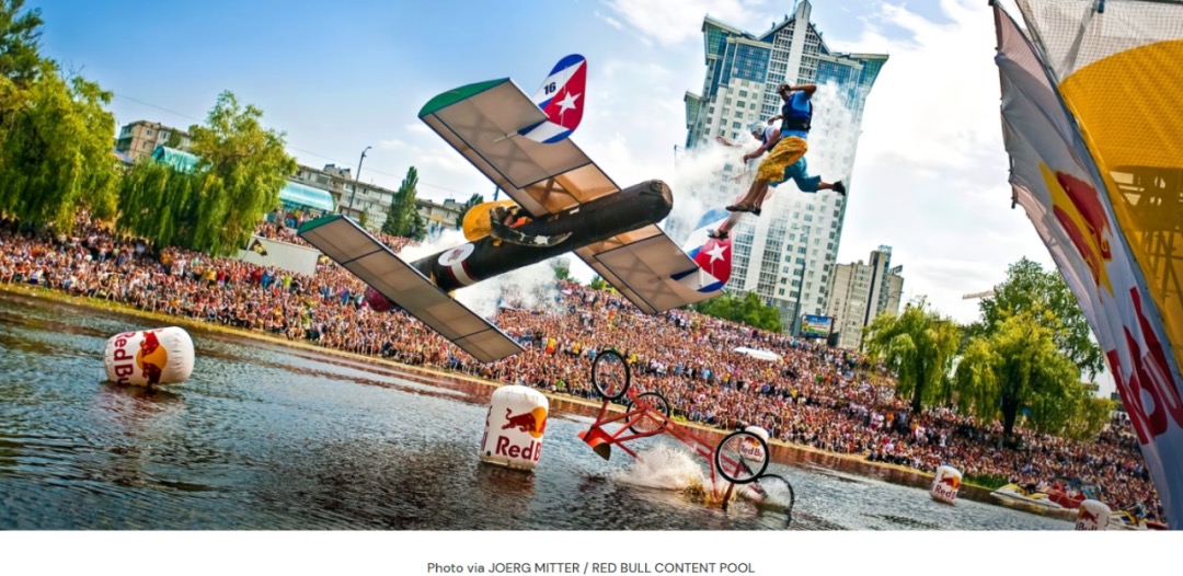 历史上首次！新奇刺激古怪有趣的水上飞行比赛表演将于下月来到多伦多